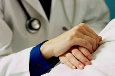 doctor_holding_hands
